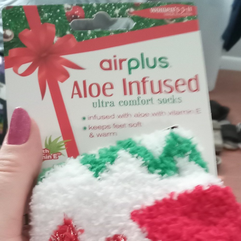 Aloe infused socks